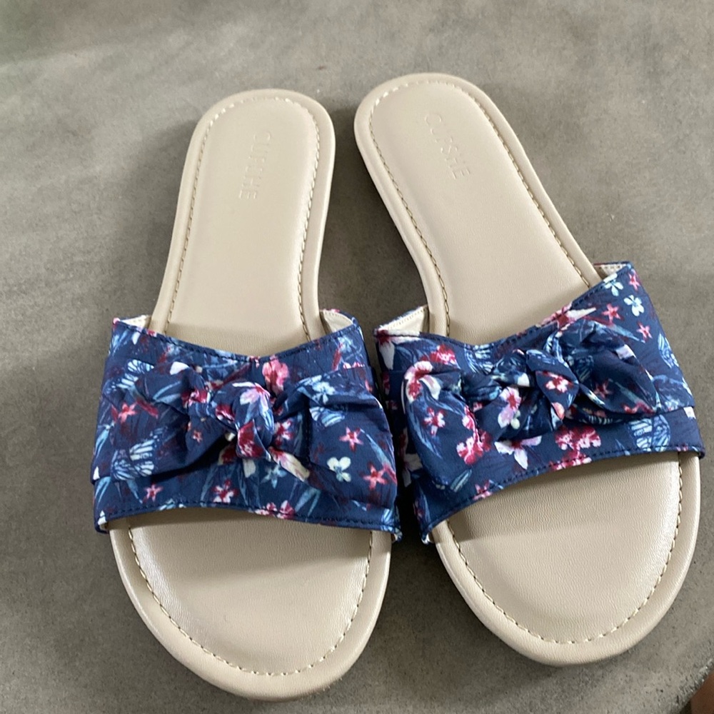 Sandles